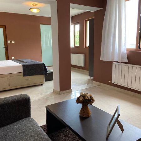 Hotel Shterev Anevo Szopot Kültér fotó