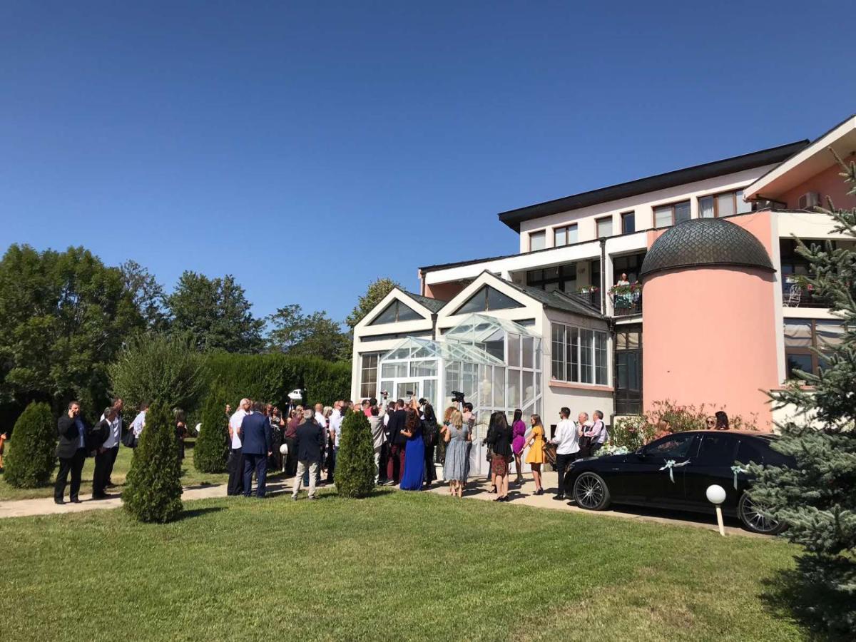 Hotel Shterev Anevo Szopot Kültér fotó