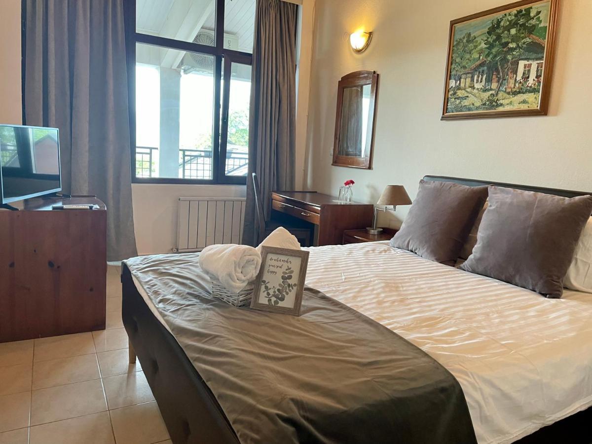 Hotel Shterev Anevo Szopot Kültér fotó